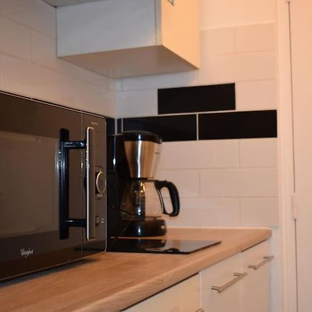 Studio Au Centre Ville De Конкарно Екстер'єр фото